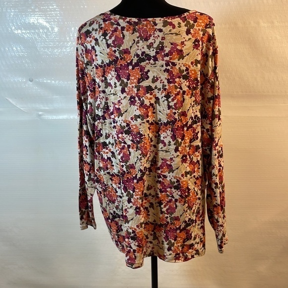CROFT & Barrow long sleeve floral tee size 2X - Picture 3 of 4